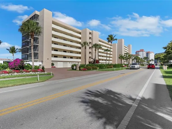 10475 Gulf Shore Dr, Naples, FL