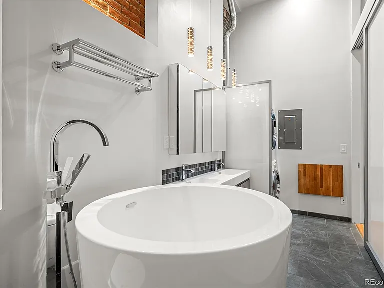 1510 Wazee St #3-A — Photo 34