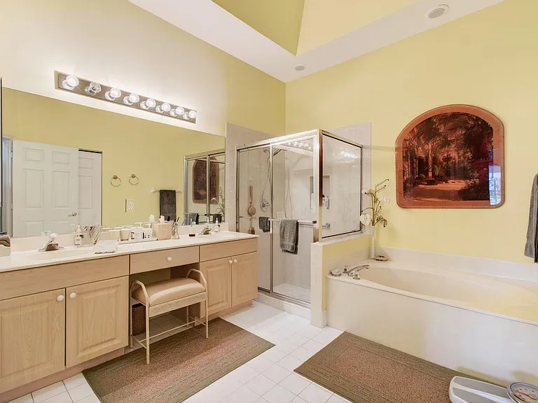 6862 Swansea Ln — Photo 30