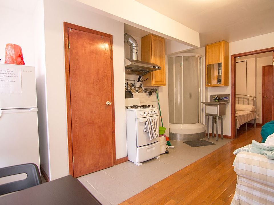2nd image of 27 Orchard St APT 6