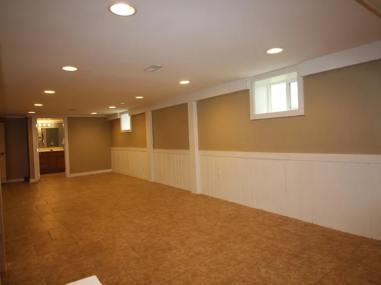 960 Dayton St SW #1 — Photo 8