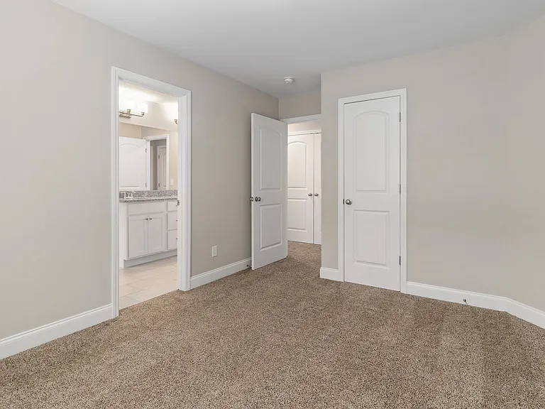 Guest bedroom 2