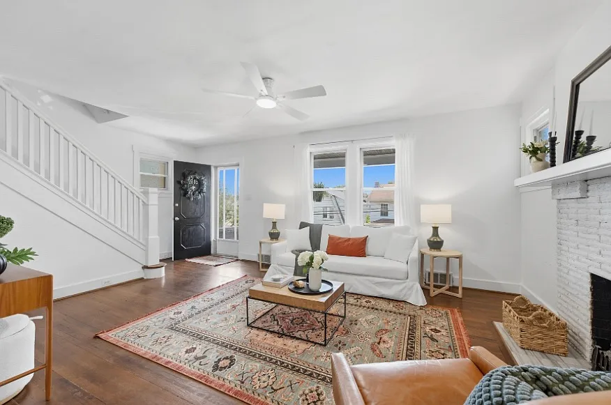 3 bed, 1252 sqft, $1,600 — Photo 1