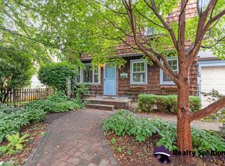 142 Palmer Ln, Ewing, NJ 08618