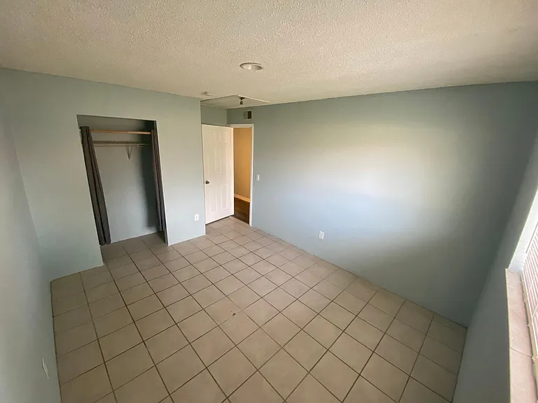 620 E Rosewood Ln #620 — Photo 9