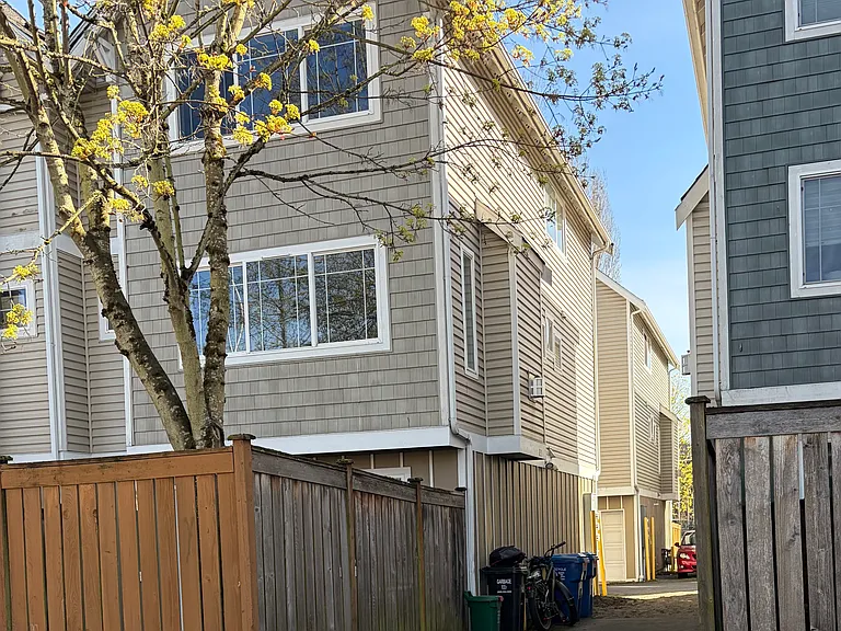 S Chicago St — Photo 1