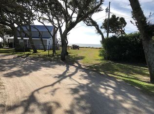 125 Pierce Ln, Harkers Island, NC 28531