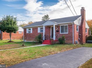 3215 Parkwood Ter, Falls Church, VA 22042