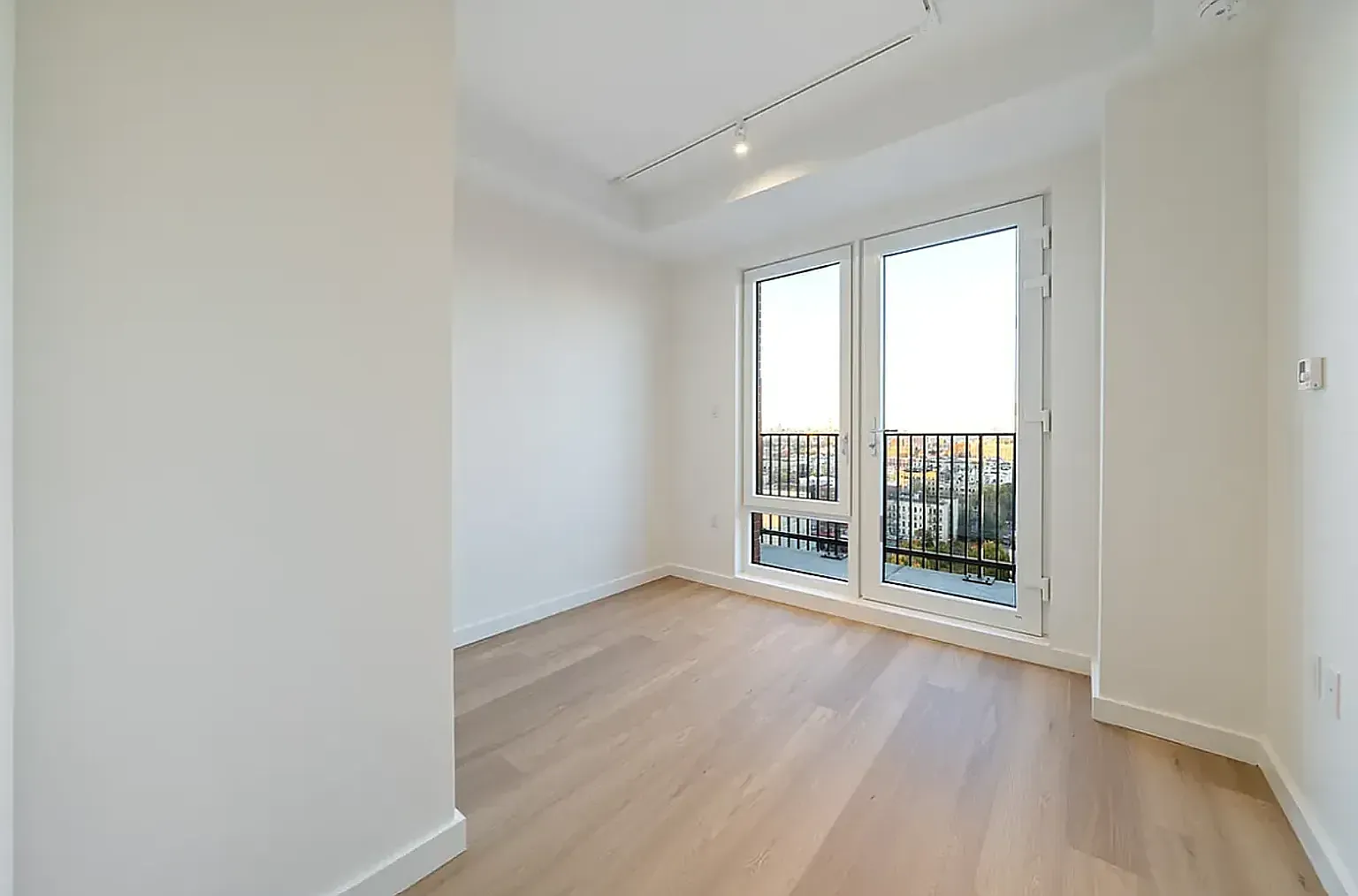 931 Carroll Street — Photo 2