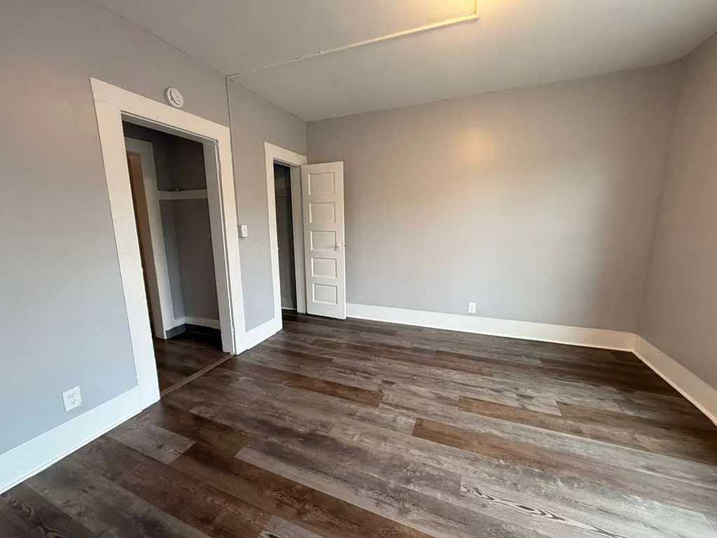 2 bed, $1,525 — Photo 2