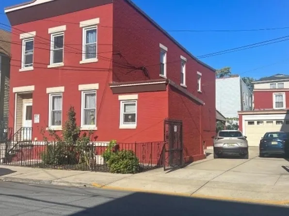 11 Barbara St, Newark City, NJ 07105
