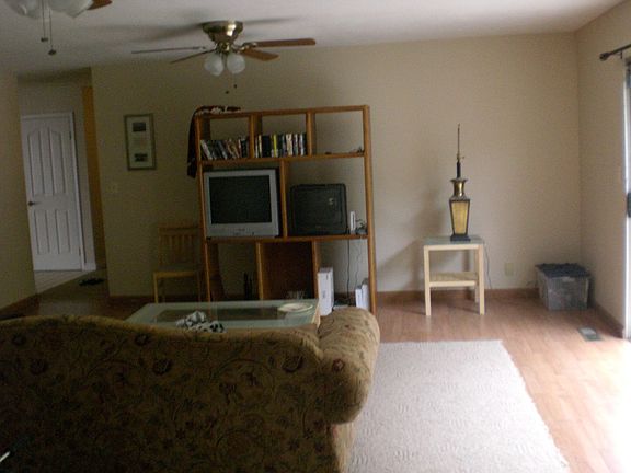 Second Living room *game room*