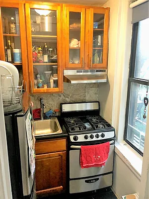 Rented by Dynamik Realty | media 34