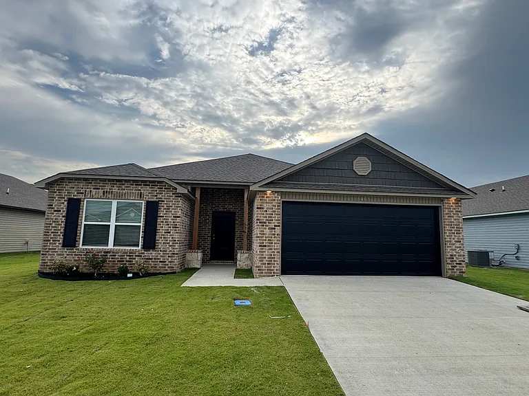 5405 Orchard Pass — Photo 1