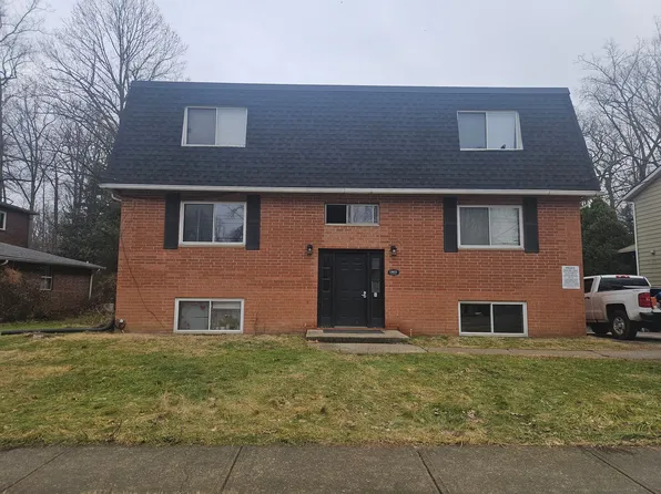 1803 Cromwell Dr, Akron, OH 44313