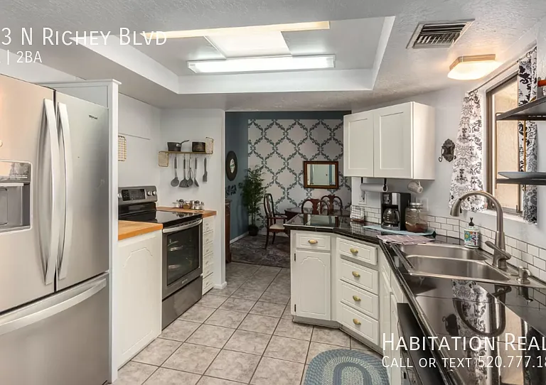 643 N Richey Blvd — Photo 2