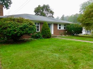 32 Summer St, Milford, NH 03055