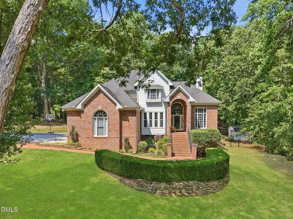 6 King William Ct, Raleigh, NC 27613