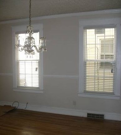 4th image of 2904 Fendall Ave