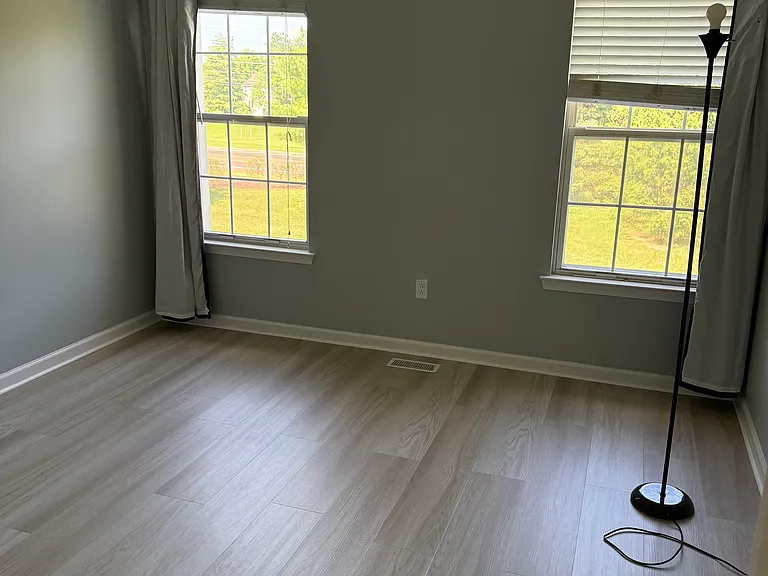 1st guest bedroom