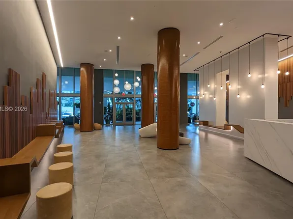 350 S Miami Ave APT 702, Miami, FL 33130