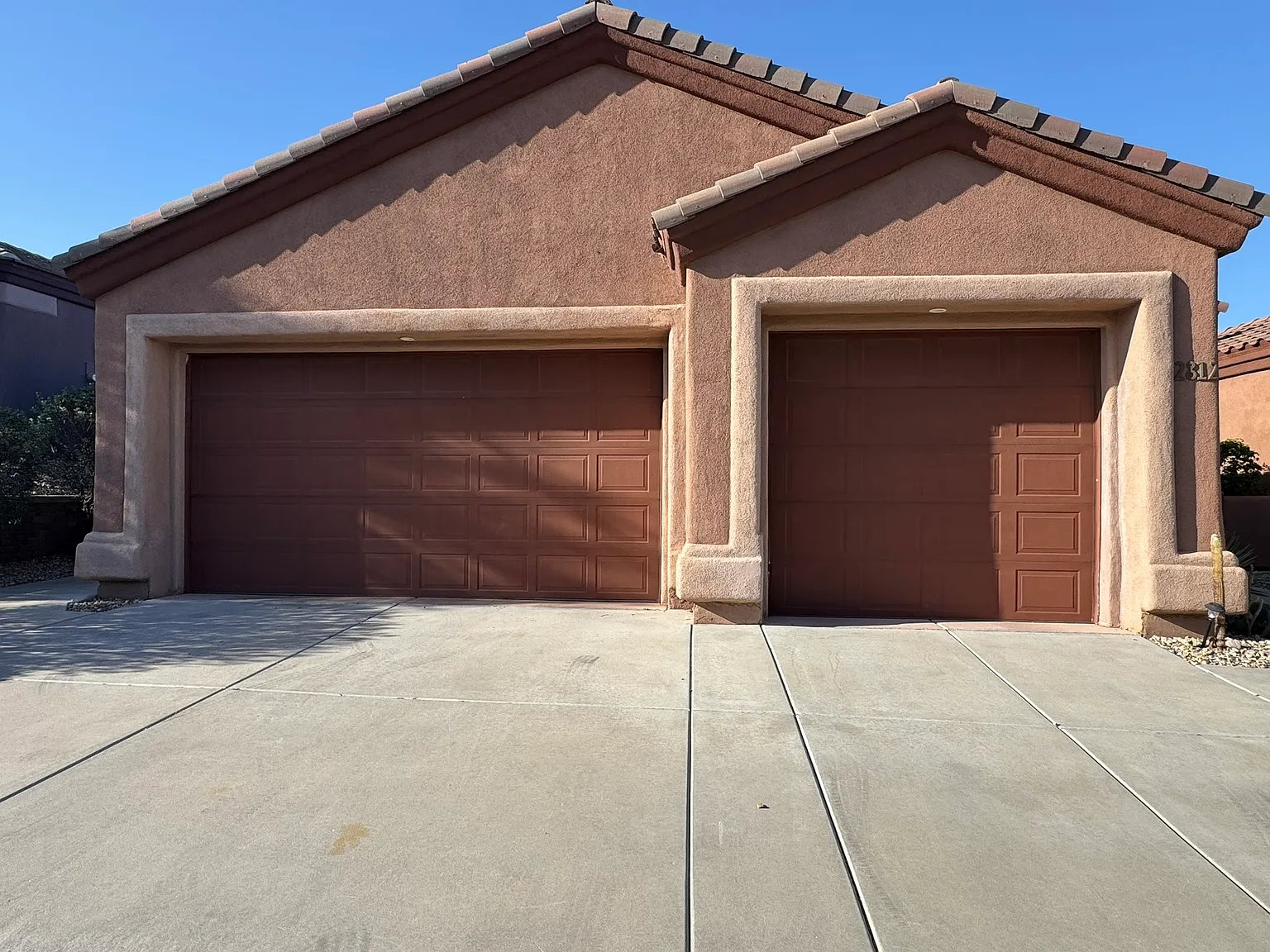 3 bed, 2169 sqft, $2,600 — Photo 2