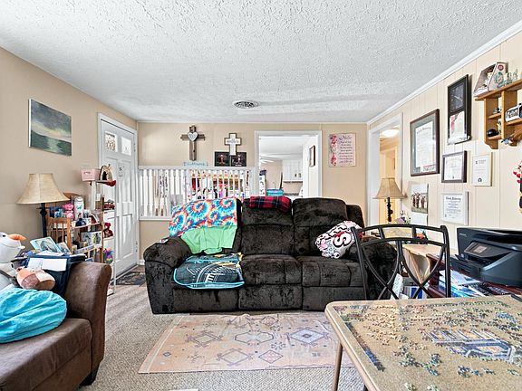 5th image of 124 Eubank Cir