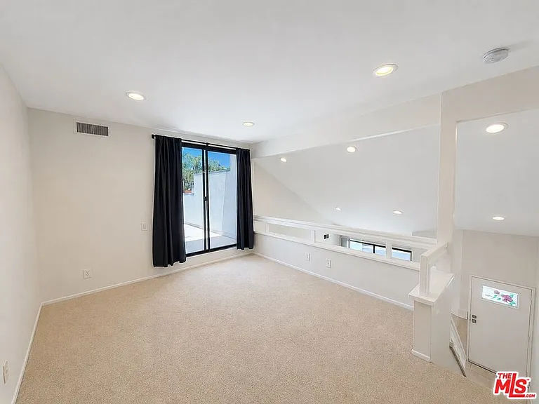 1158 Tivoli Ln #180 — Photo 11