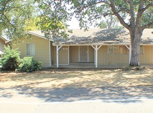 1677 Riviera Dr, Redding, CA 96001