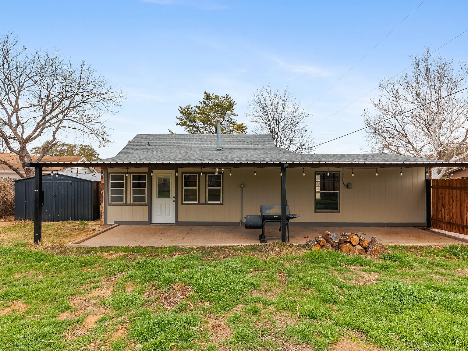 3 bed, 2130 sqft, $2,000 — Photo 3