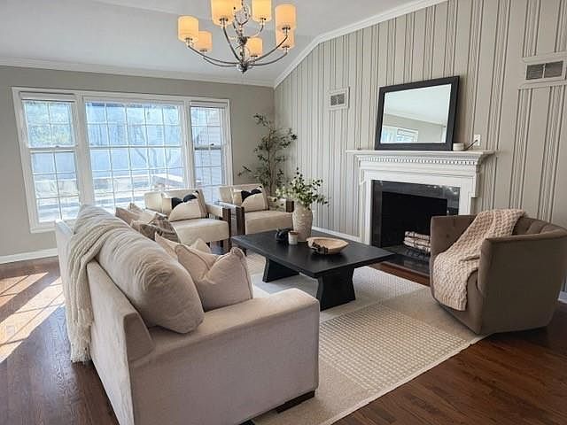 1231 W 70th Ter, Kansas City, MO 64113 | Zillow