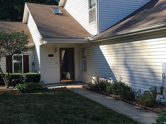2nd image of 616 Hilltop Terrace Dr