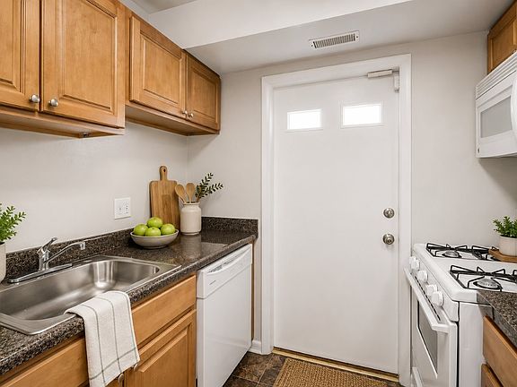 2nd image of 8601 Gray Fox Rd #3422203