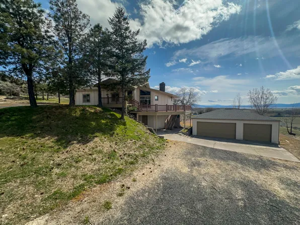 9820 Buesing Rd, Klamath Falls, OR 97603