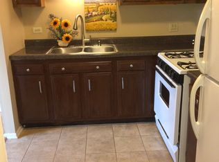 3521 Central Rd, Glenview, IL 60025