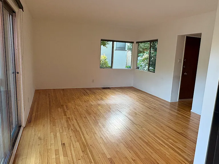 1848 Silver Lake Blvd — Photo 1