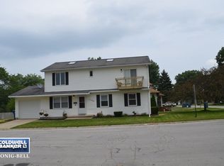 328 Elsie Ave, Crest Hill, IL 60403