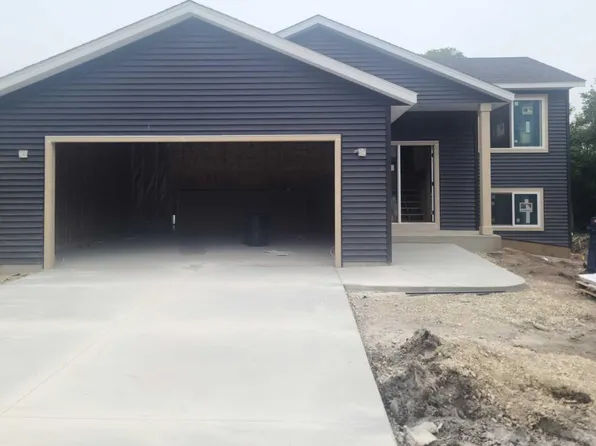 2408 15th St SE, Rochester, MN 55904