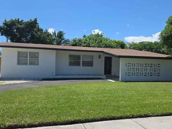 920 NE 50th Street, Deerfield Beach, FL 33064