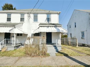 525 Farnsworth Ave, Clairton, PA