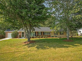 2522 W Front St, Burlington, NC 27215