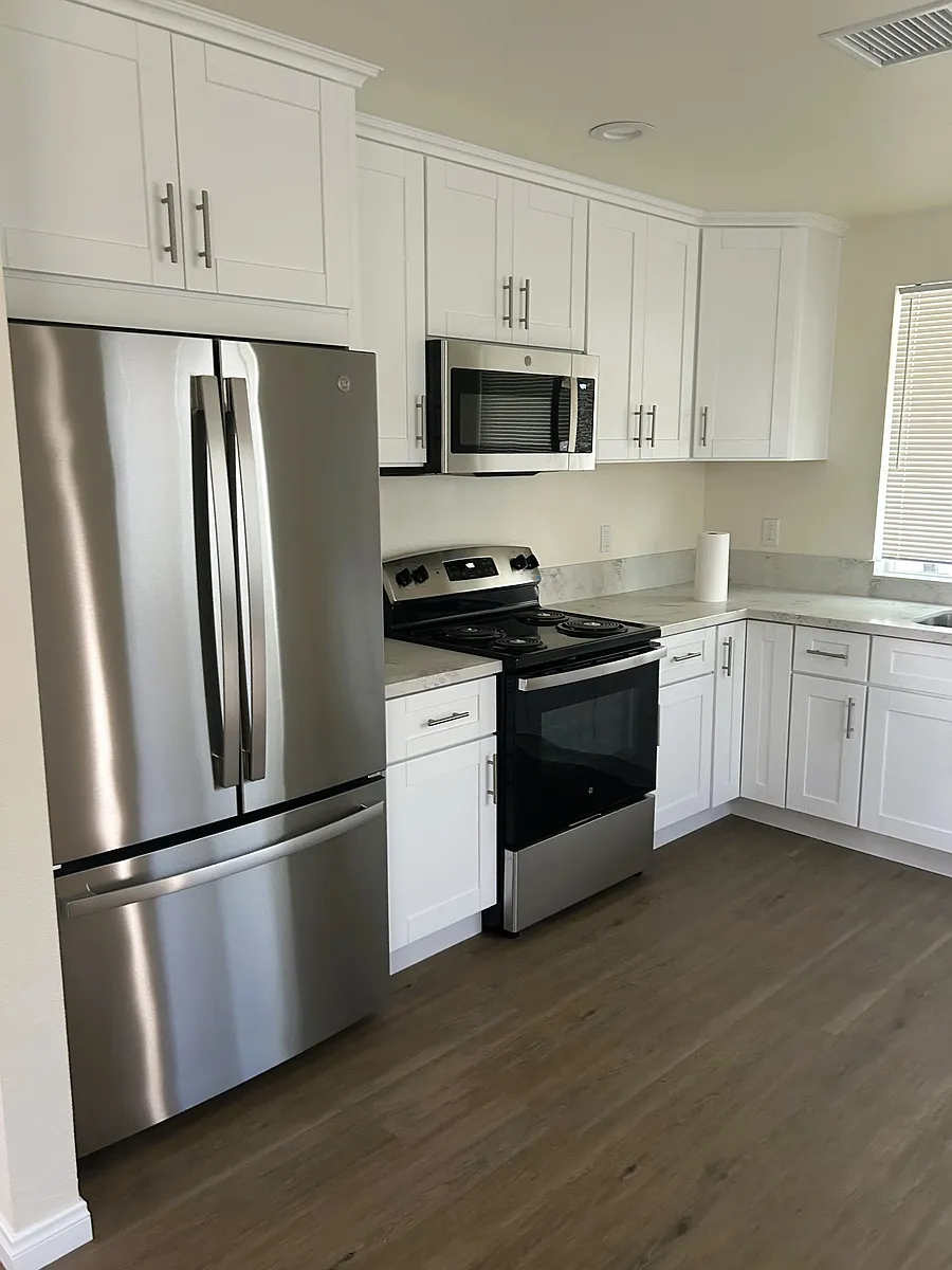 Kitchen - 2667 Snowdrop St