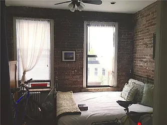 Rented by R New York