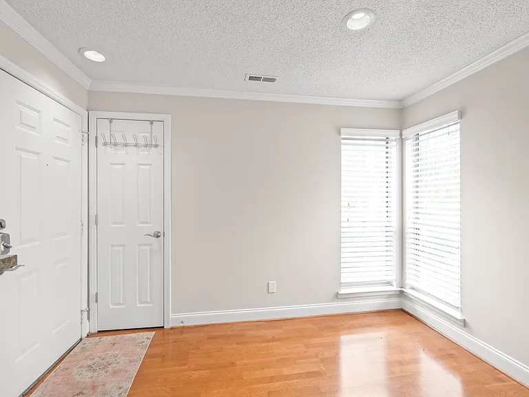 2510 Cranbrook Ln #22 — Photo 6