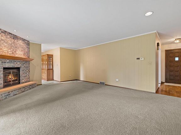 5th image of 8640 111th AVENUE