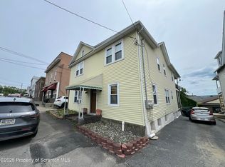 128 N Main St, Old Forge, PA 18518