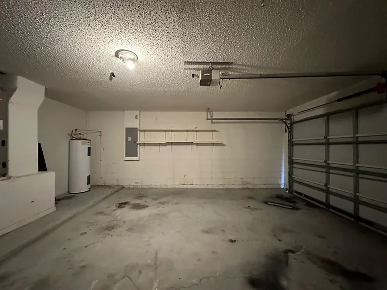 2932 Foraker Way — Photo 24
