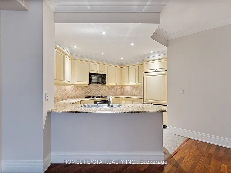 33 Delisle Ave #610 — Photo 15