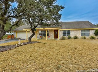 4 Travis Ln, Boerne, TX 78006