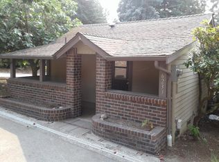 6233 NE 196th St, Kenmore, WA 98028